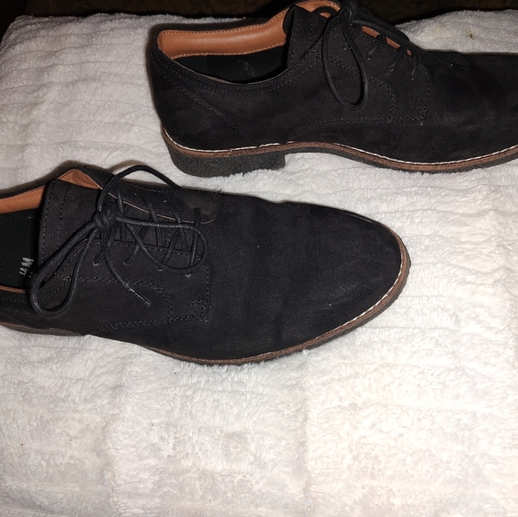 Black suede H&M shoes - Picture 4 of 4